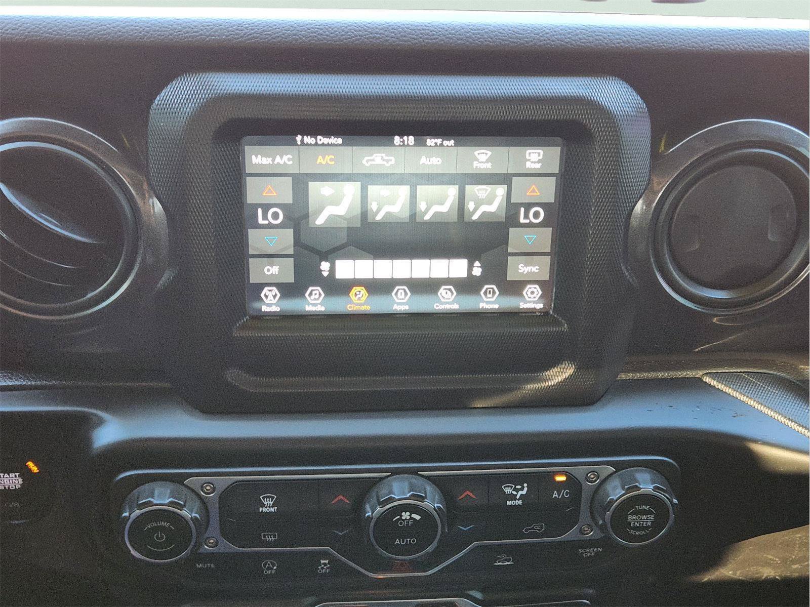 Used 2022 Jeep Gladiator Sport AWD/4WD image 20