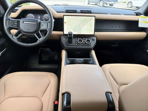 New 2026 Land Rover Defender 110 X-Dynamic SE AWD/4WD image 14