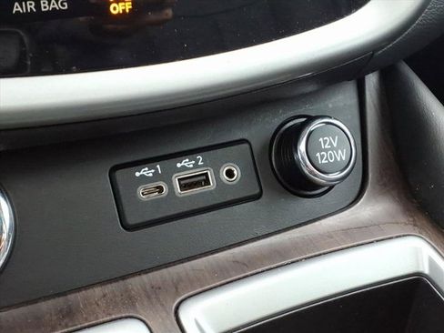 Used 2021 Nissan Murano Platinum w/ Cargo Package image 15