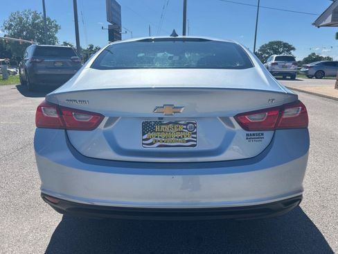 Used 2017 Chevrolet Malibu LT FWD image 6