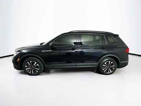 Used 2023 Volkswagen Tiguan S image 4