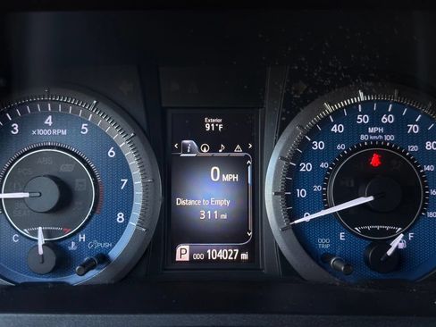 Used 2017 Toyota Sienna XLE Premium FWD image 7