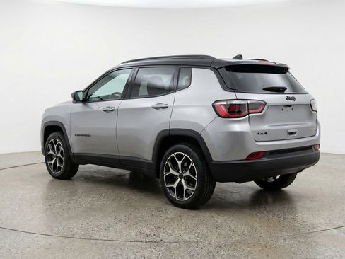 Used 2025 Jeep Compass Limited AWD/4WD image 6