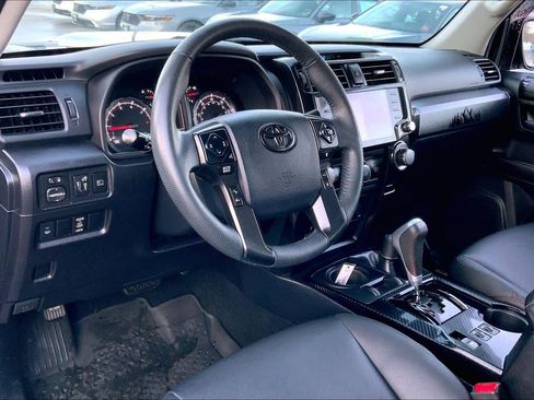 Used 2020 Toyota 4Runner TRD Off-Road Premium w/ Moonroof Package image 18