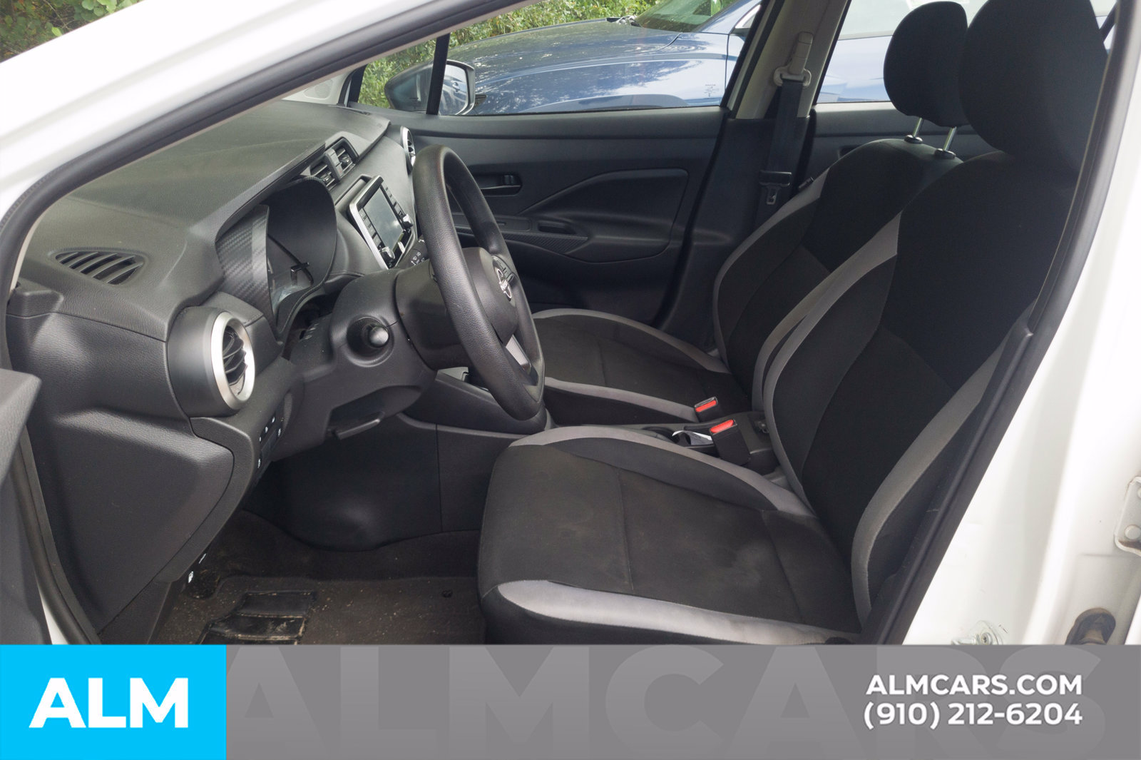 Used 2025 Nissan Versa S FWD image 8