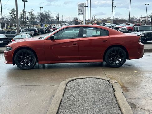Used 2022 Dodge Charger GT w/ Blacktop Package image 9