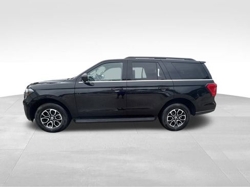 Certified 2024 Ford Expedition XLT image 8