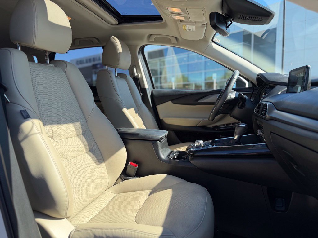 Used 2018 MAZDA CX-9 Touring w/ Touring Premium Package FWD image 10