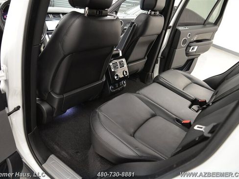 Used 2019 Land Rover Range Rover HSE image 24
