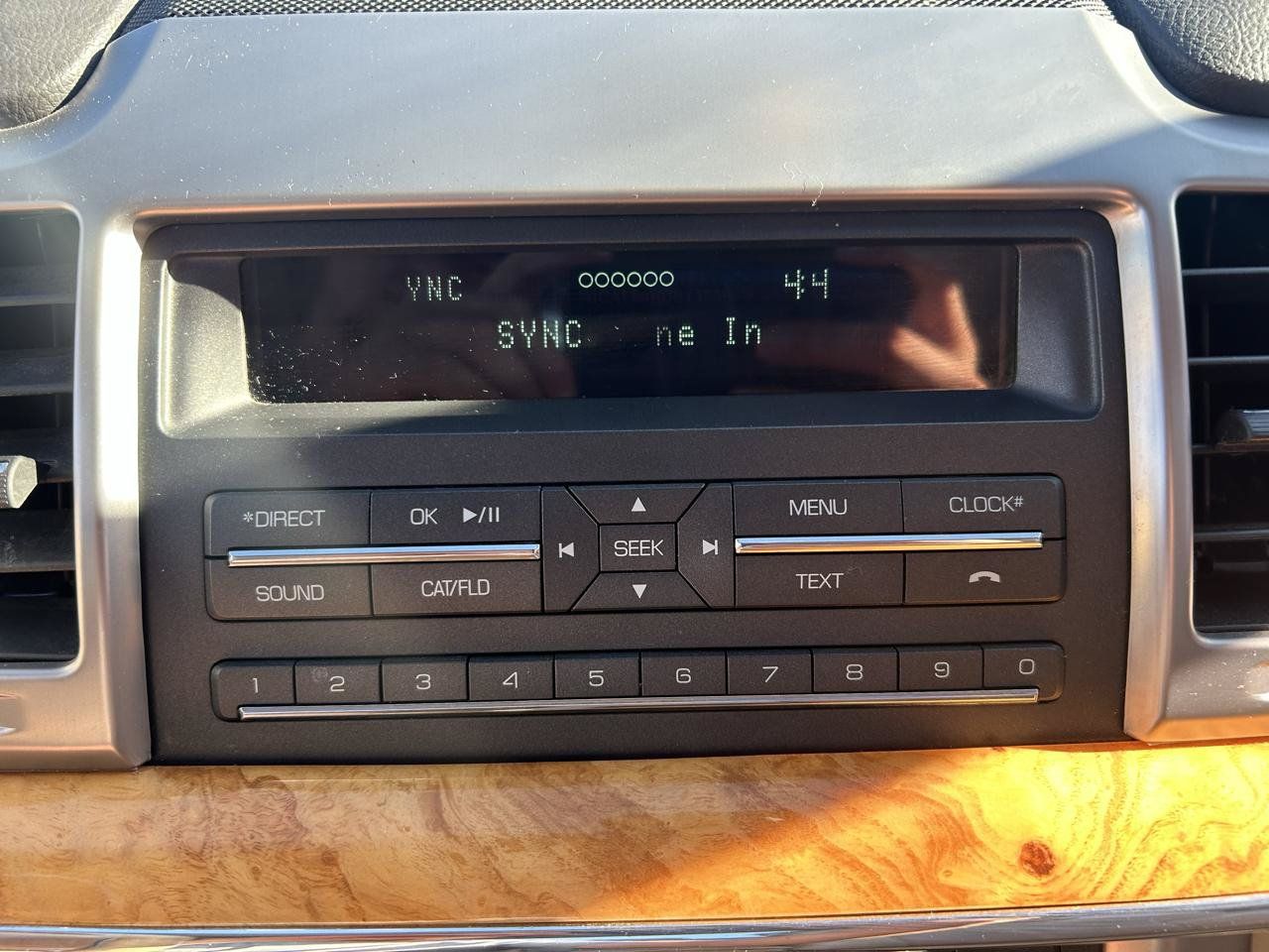 Used 2011 Lincoln MKZ AWD image 22