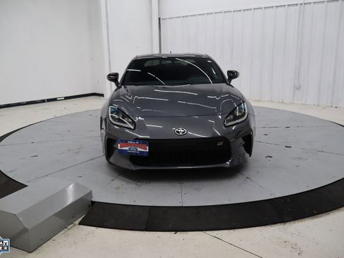 Used 2023 Toyota GR86 image 11