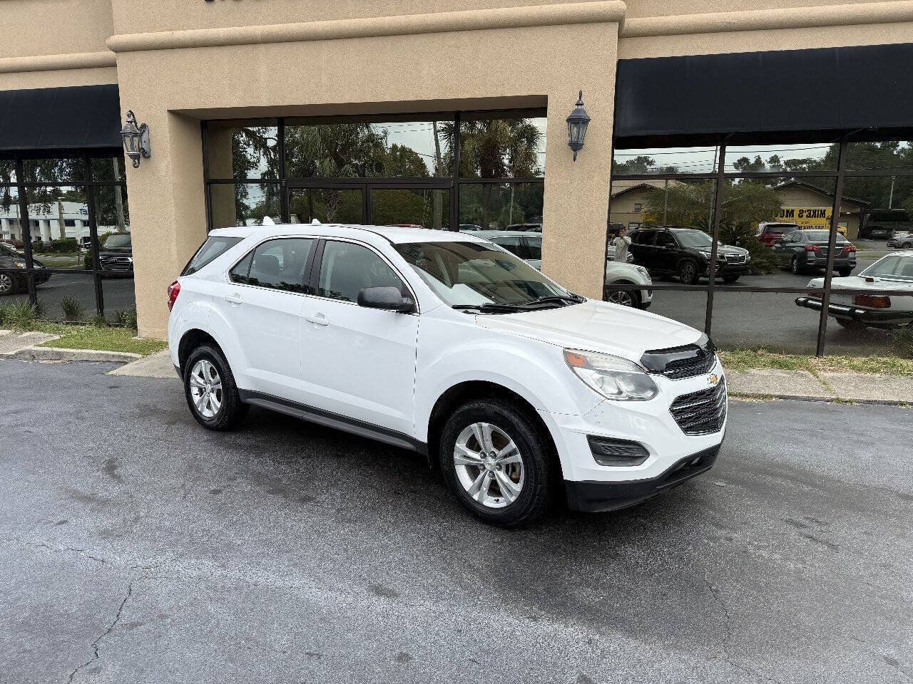 Used 2016 Chevrolet Equinox LS AWD/4WD image 2