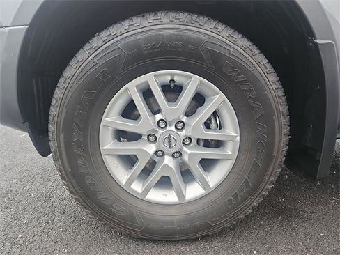 Used 2021 Nissan Frontier SV image 29