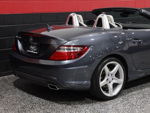 Used 2013 Mercedes-Benz SLK 250 image 9
