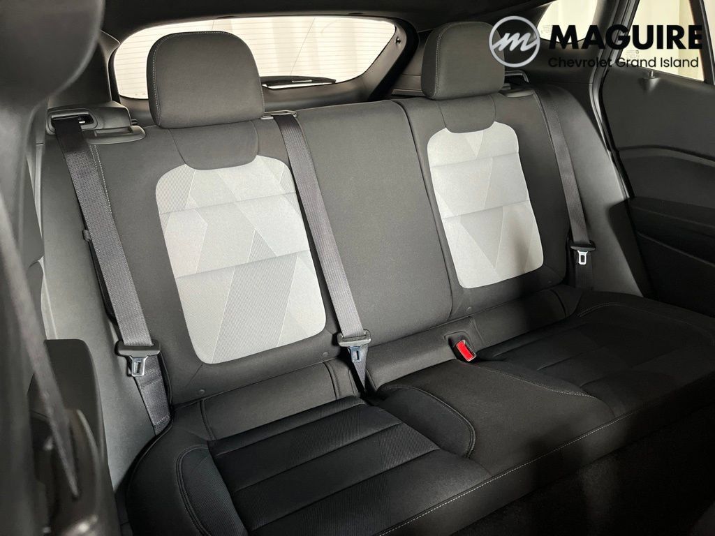 Used 2025 Chevrolet Trax RS w/ Driver Confidence Package FWD image 30