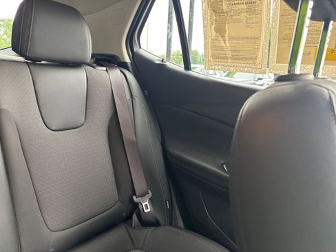 Used 2025 Buick Encore GX Preferred FWD image 36