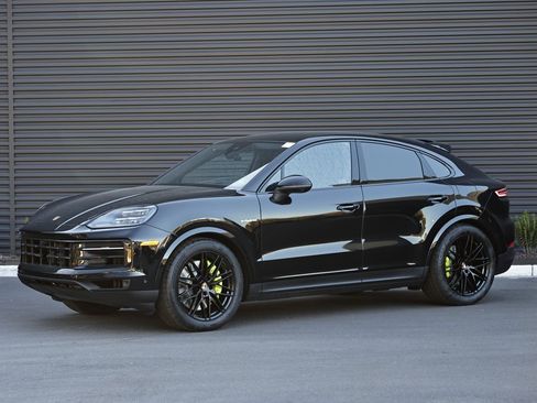 New 2026 Porsche Cayenne S image 1