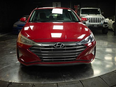 Used 2020 Hyundai Elantra SE FWD image 3