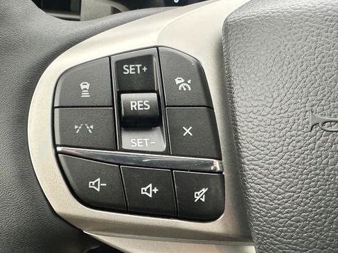 New 2026 Ford Explorer Active image 13