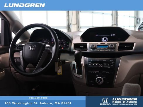 Used 2012 Honda Odyssey EX image 4