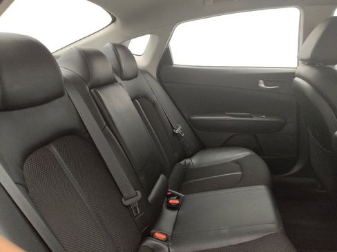 Used 2019 Kia Optima S image 19