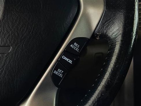 Used 2004 Honda Pilot EX image 12