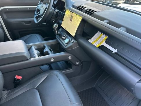 New 2026 Land Rover Defender 110 X-Dynamic SE image 14