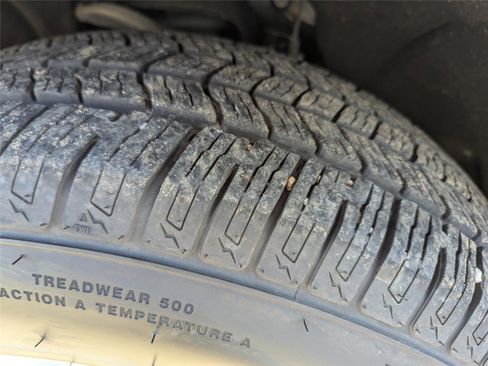 Used 2023 Chevrolet Tahoe Premier w/ Premium Package 2 image 10