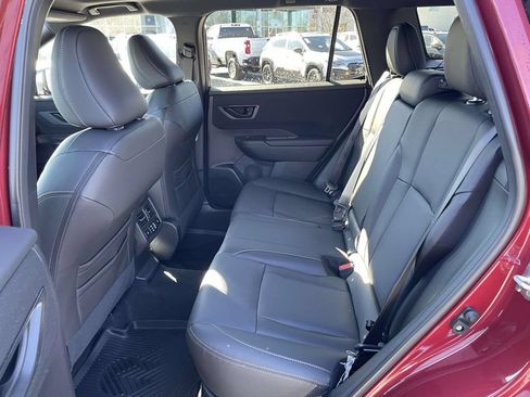 Used 2026 Subaru Outback Limited w/ Premium/Limited Package AWD/4WD image 3