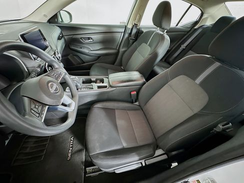 Used 2024 Nissan Sentra SV FWD image 13