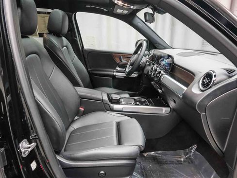 Certified 2023 Mercedes-Benz GLB 250 image 20