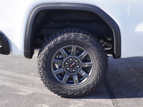 New 2026 GMC Sierra 1500 AT4X image 16