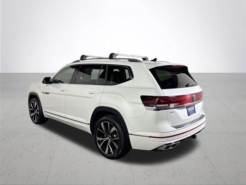 Used 2024 Volkswagen Atlas SEL Premium R-Line AWD/4WD image 8