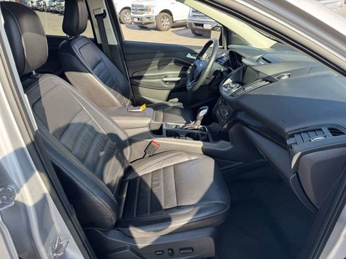 Used 2018 Ford Escape Titanium image 15