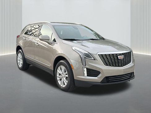 Certified 2023 Cadillac XT5 Luxury FWD image 9