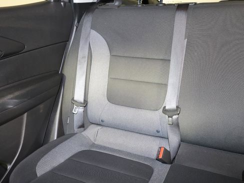 Used 2023 Chevrolet TrailBlazer LT FWD image 12