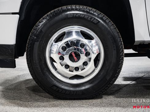 Used 2013 GMC Sierra 3500 Denali image 10