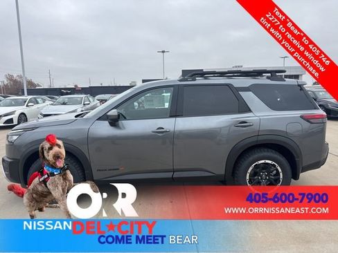 New 2025 Nissan Pathfinder Rock Creek image 2