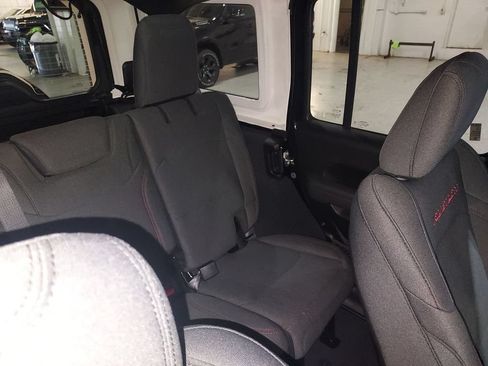 New 2026 Jeep Wrangler Unlimited Rubicon AWD/4WD image 14