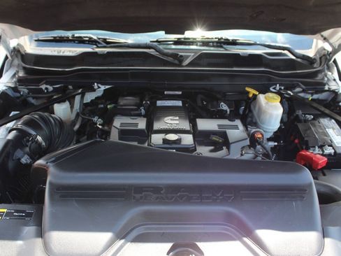 Used 2021 RAM 5500 Tradesman AWD/4WD image 7