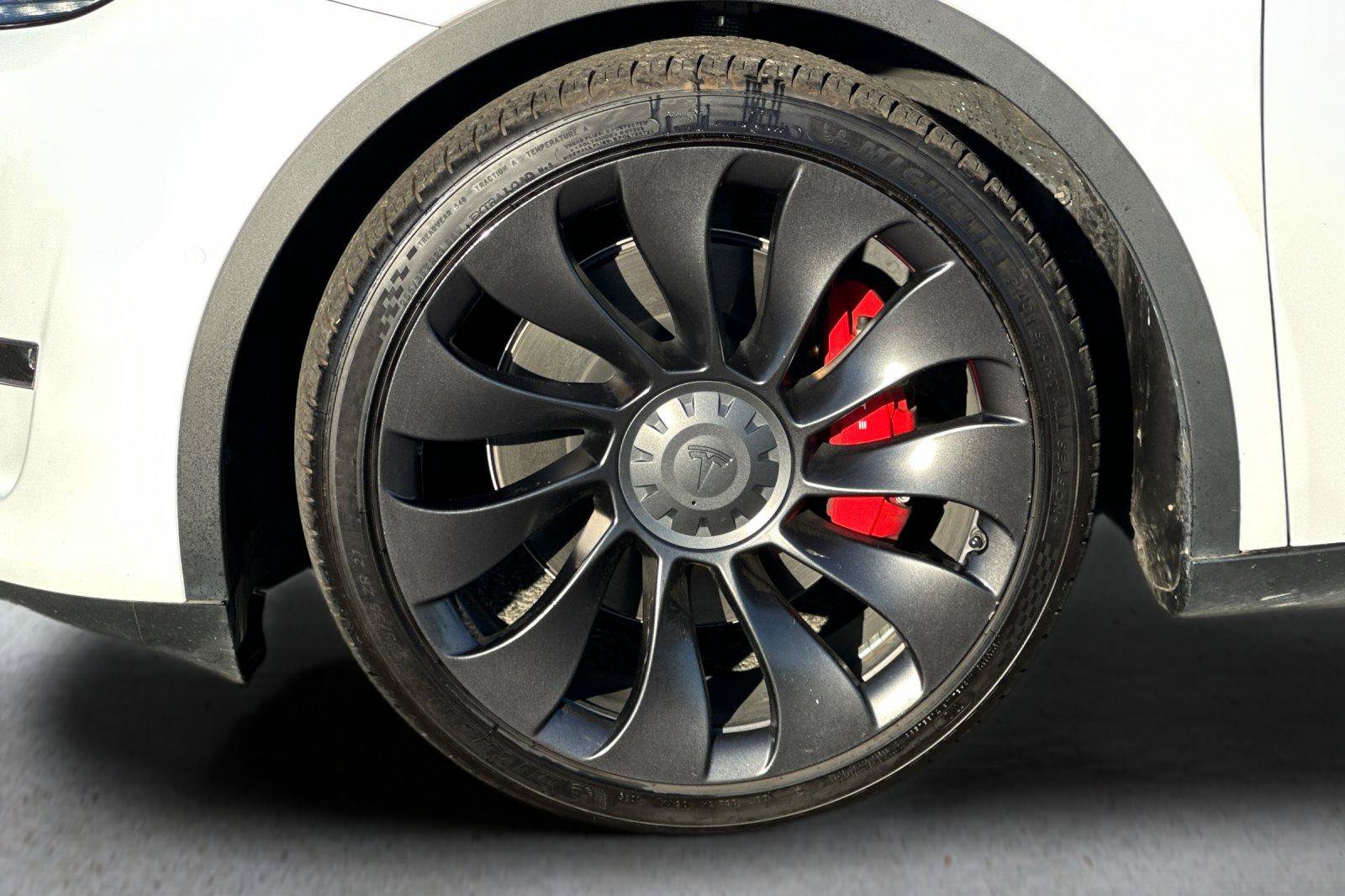 Used 2022 Tesla Model Y Performance AWD/4WD image 23