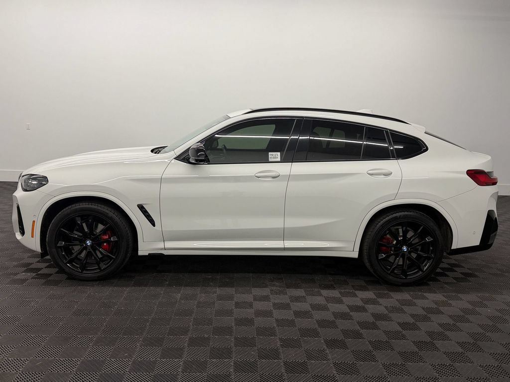 Used 2023 BMW X4 M40i AWD/4WD image 2