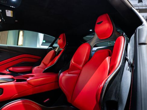 Used 2023 Aston Martin V12 Vantage RWD image 14