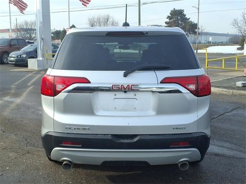 Used 2019 GMC Acadia SLE image 6