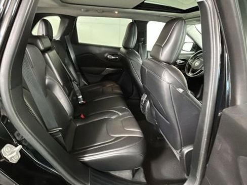 Used 2020 Jeep Cherokee Limited AWD/4WD image 31