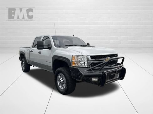 Used 2012 Chevrolet Silverado 2500 LT w/ Interior Plus Package AWD/4WD image 2