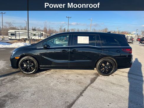 Used 2024 Honda Odyssey Sport image 2