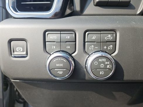 New 2026 GMC Sierra 2500 Denali Ultimate image 14