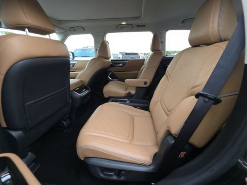 Used 2026 INFINITI QX80 Luxe w/ Cargo Package AWD/4WD image 3