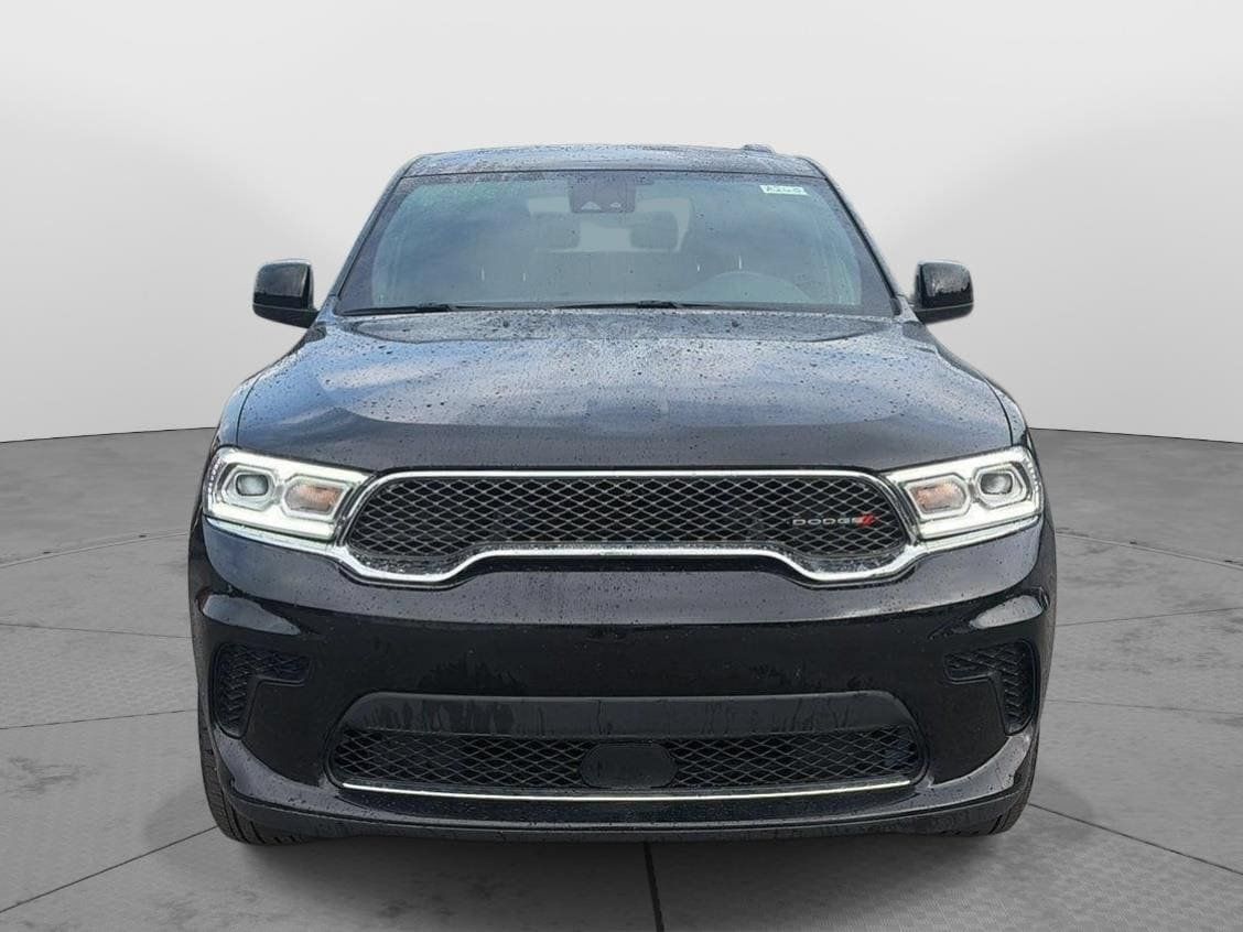 Used 2024 Dodge Durango SXT AWD/4WD image 2